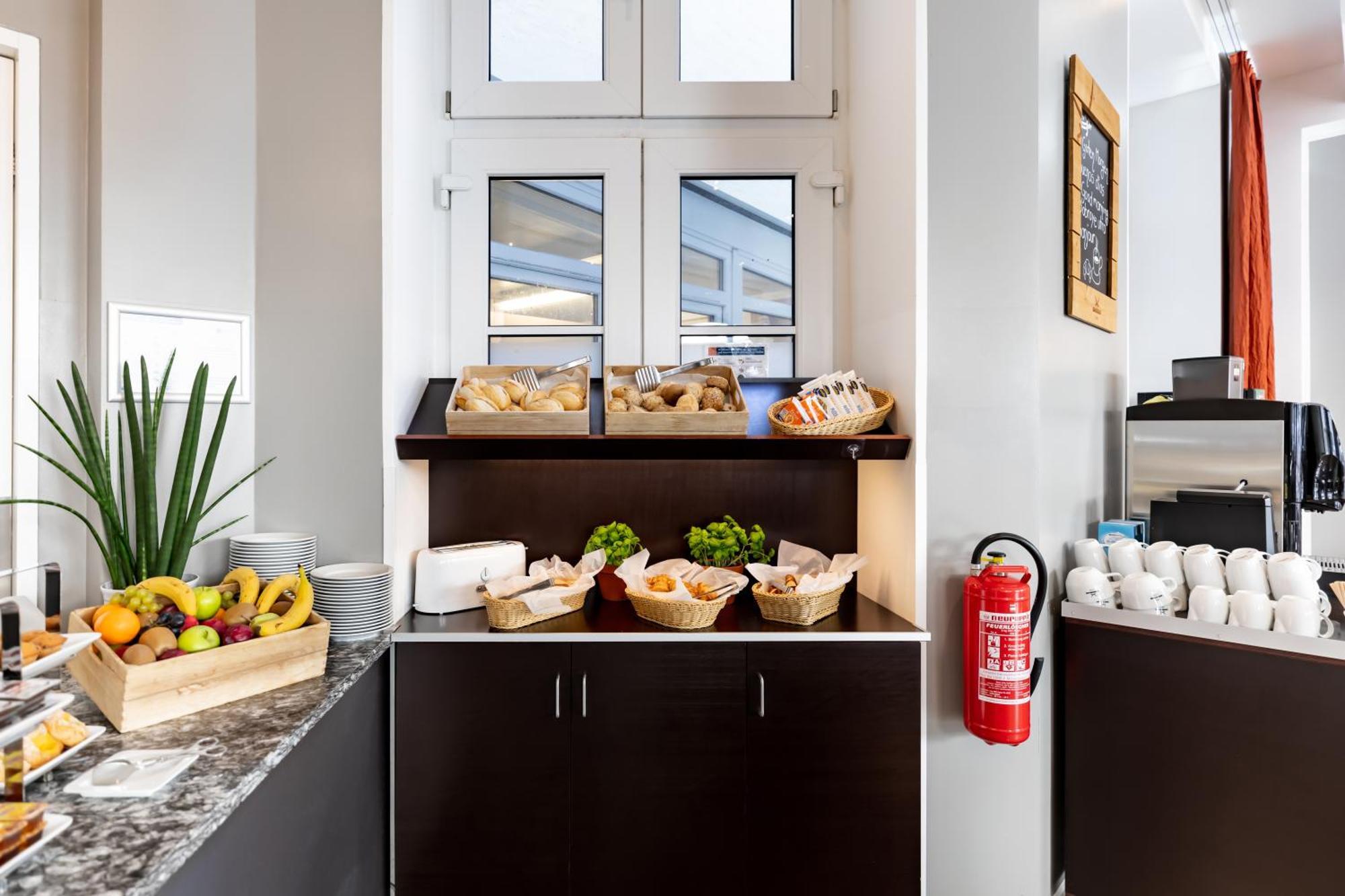 Garner Hotel Berlin - Checkpoint Charlie By Ihg Екстер'єр фото